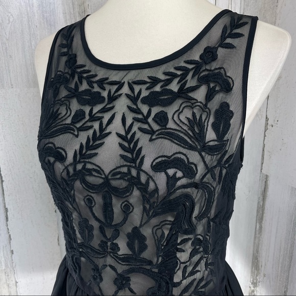 Forever 21 Black Sheer Mesh Embroidered Peplum Ruffle Sleeveless Blouse Top M - Picture 3 of 9